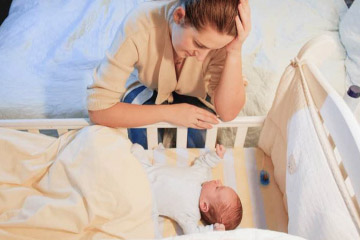 Новорожденный плохо спит ночью: почему и что с этим делать?